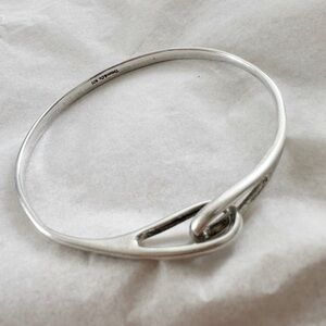 Vintage Tiffany & Co. 925 Silver Infinity Bracelet.